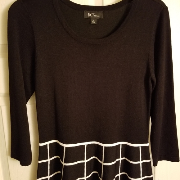 Clothes - Picture 7 of 8